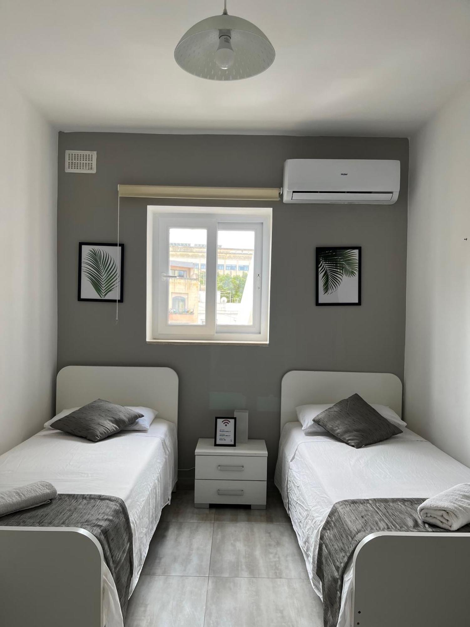 F3 Room 3, Private Room Two Single Beds Shared Bathroom มซิดา ภายนอก รูปภาพ